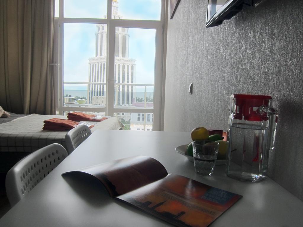Apartments In The Center Of Batumi Exterior foto